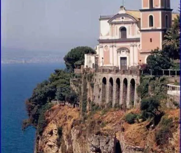 Lägenhet La Terrazza Di Seiano Vico Equense