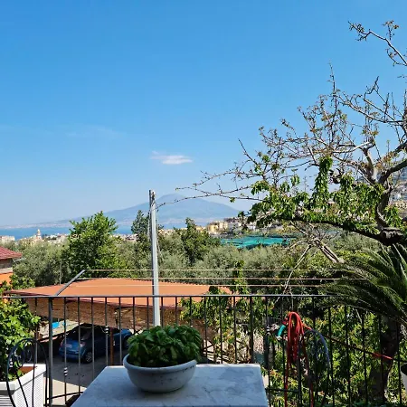 La Terrazza Di Seiano Apartment *